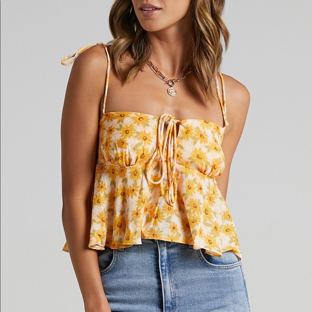🌻 NWT Showpo Ain’t No Sweetie Top sunflowe…
